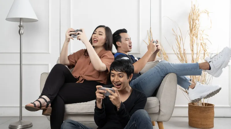 Play Your Way: How Casual and Competitive Gamers Experience Luck Completely Differently